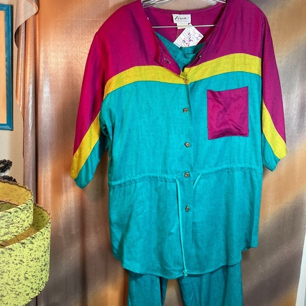 Vintage 80’s color block pant suit. Turquoise and pink. 42” chest 15” waist 135 - Picture 1 of 5